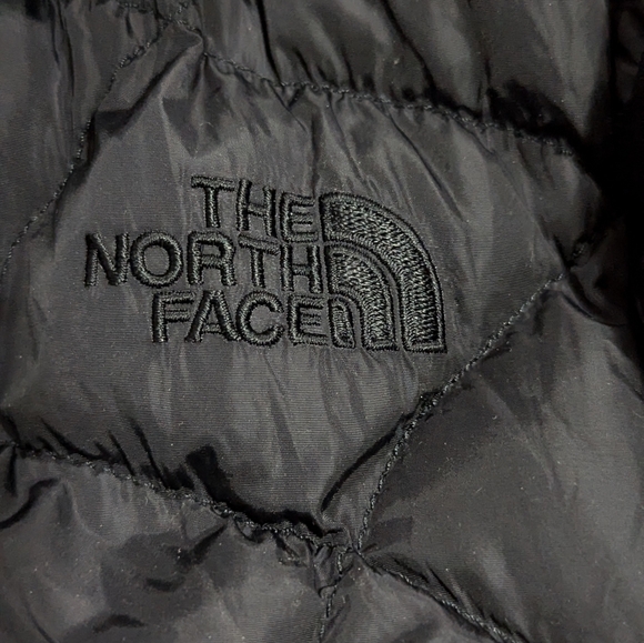 The north face women's xs black Broadway down puffer coat hourglass shape - Picture 3 of 11
